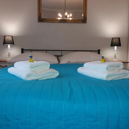 H&t Apartament Przy Bazylice Mariackiej Апартаменты *